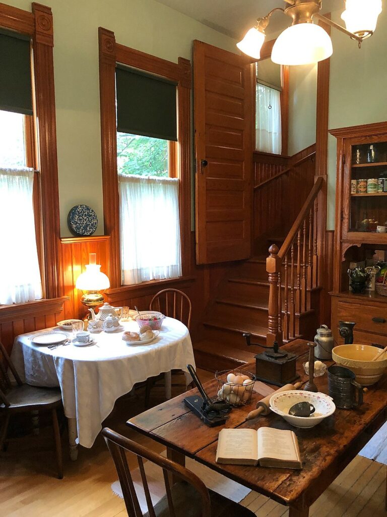Ernest Hemingway's childhood home where he spent his first 6 years of life is a historic home in Oak Park, IL.