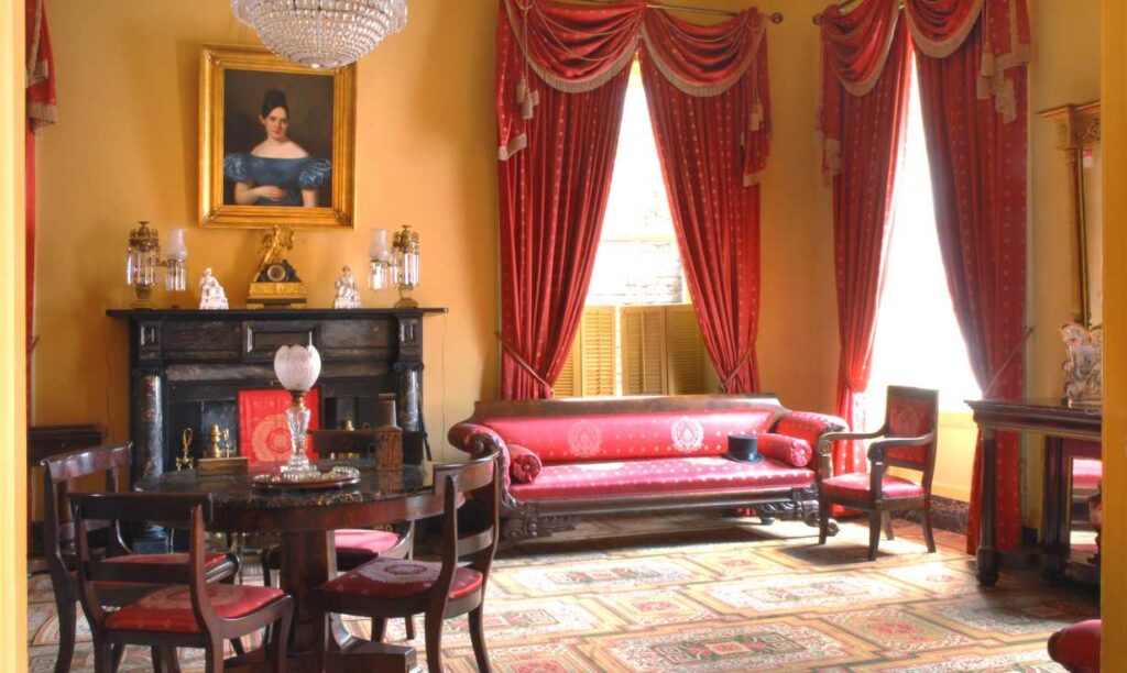 Hermann-Grima House room